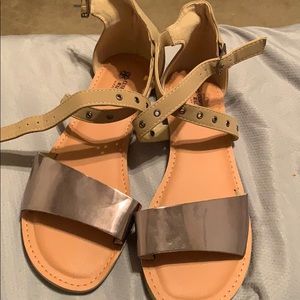 Size 8 strap sandals women’s